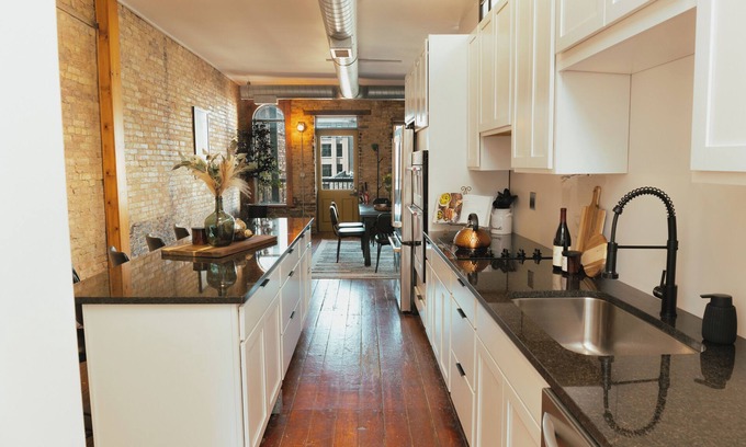 Heartside Condo | Large Condo in the heart of GR