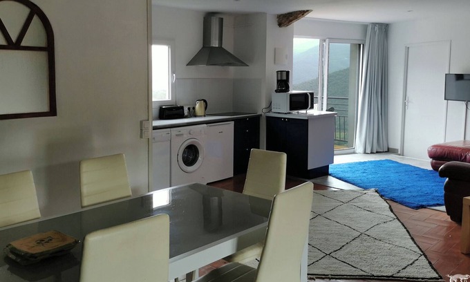 Felluns Cottage | Large cottage in renovated Templar mas - panoramic view