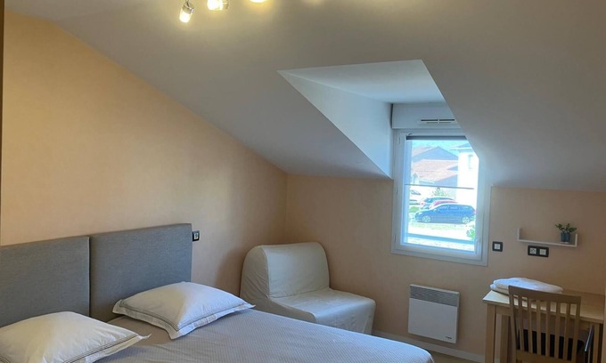 Beaupreau Bed & Breakfast | Large double room - 1 to 3 people - Greg House 49 BnB up to 7 people