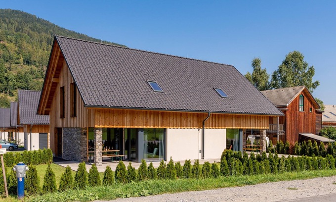 Sankt Lorenzen ob Murau Ski Chalet | Large double chalet with garden near ski resort
