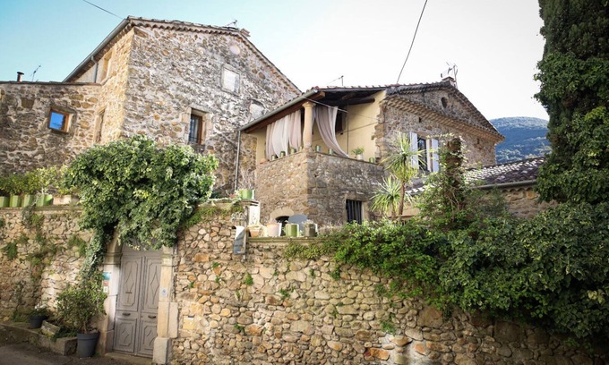 Saint-Jean-de-Valeriscle Apartment | Large air-conditioned duplex for 6 people, ideal for families, Porte des Cévennes