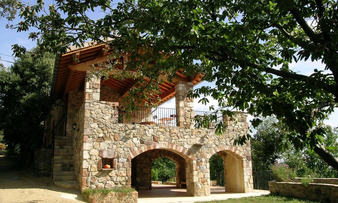 Blaunac Cottage | Large gite with PRIVATE POOL welcoming up to 13 people all year round