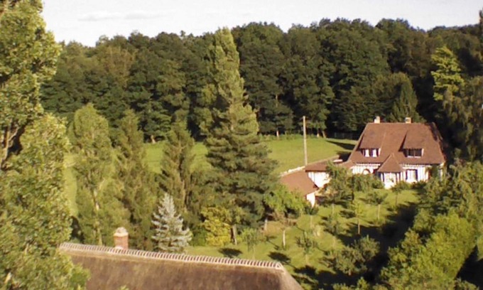 Serquigny House | Large property with tennis and wood
