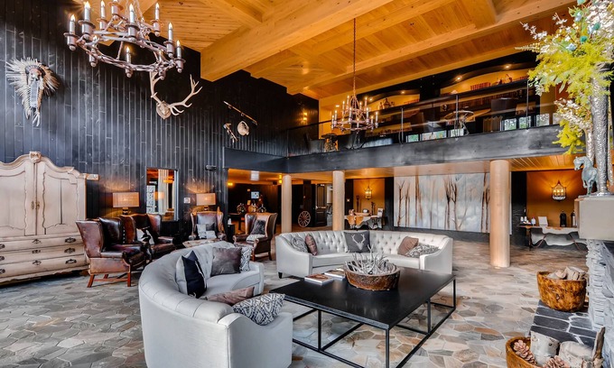 Four O'Clock Condo | Large ski-in/ski-out condo with fireplace & resort amenities - close to downtown