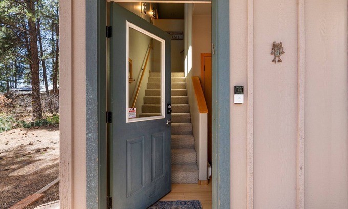 Edgemont Ranch Apartment | Large studio, River and Trail Access, Pet Friendly!