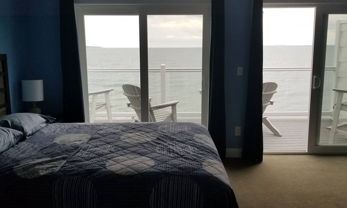 Put-in-Bay Condo | Largest Waterfront Condo On Pib With Over 2000 Square Feet