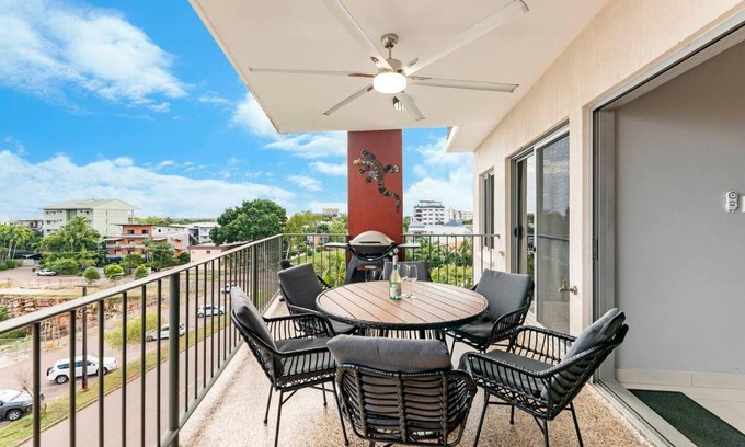 Darwin City Centre Apartment | Larrakeyah Grand - Sea View Balcony Haven with Pool