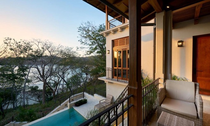 Las Catalinas Villa | Las Catalinas - 5 bedroom luxury beachfront home - Casa Alouatta