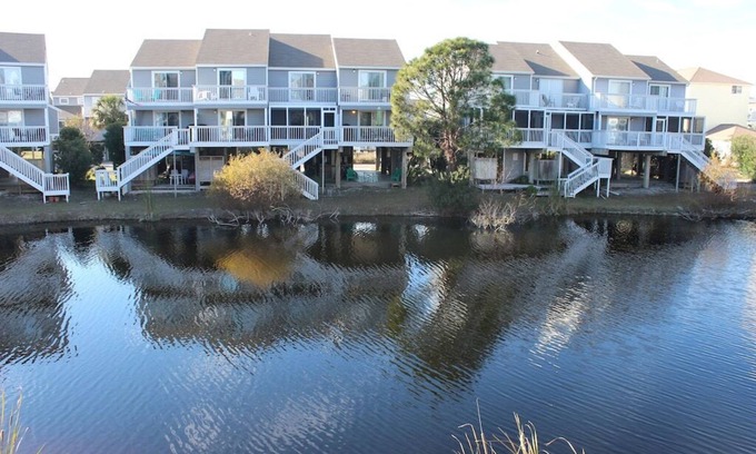 Port St. Joe House | Late Summer 2025 Rate Drop! 2 BR/2.5 BA w/LOFT - Screen Porch