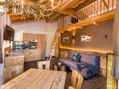 Ladis Apartment | LAUDEGGHOF Ladis inklusive Sommer Bergbahnticket