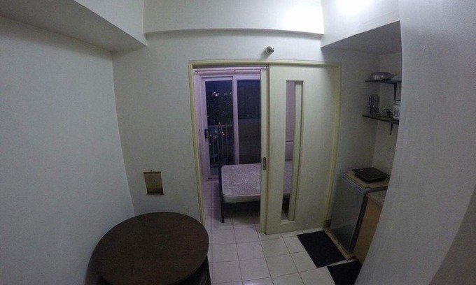 Pio del Pilar Apartment | Laureano di Trevi Tower