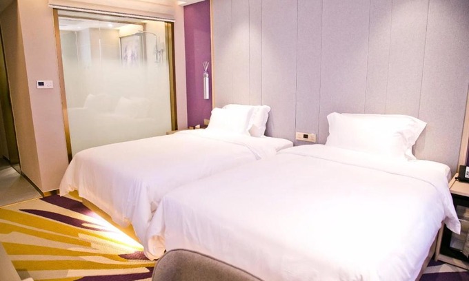 Longhua District Hotel | Lavande Hotels·Shenzhen North Railway Station Longhua Yicheng Center