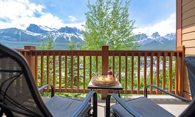 Canmore Condo | Lavish Mountain View Condo - Amazing Views & Resort Perks!