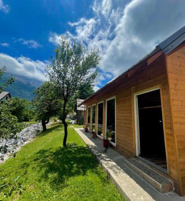 Kukes County Bed & Breakfast | Lazer Çardaku Guest House