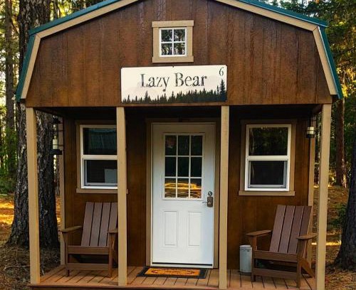 Cave Junction House | Lazy Bear Cabin 6 - Sleeps Up To 4