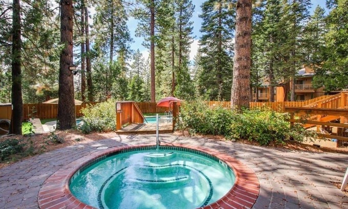 Kingswood Estates Condo | Lazy Bear PINK 5min From Kings Beach & Northstar Pool Spa Game Room