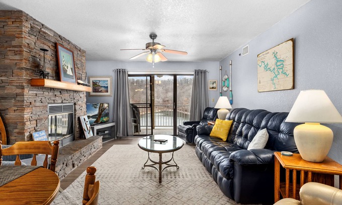 Osage Beach Condo | Lazy D-08 Fantastic 2 bedroom 2 bath waterfront condo at Lazy Days complex!