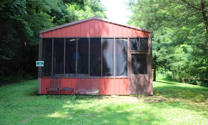 Logan Cabin | Lazy Lane Cabins - Creekside