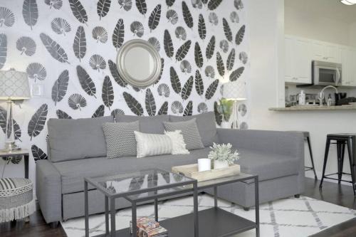 Waterfront Apartment | LBC Cozy Suite -Downtown! Beach!