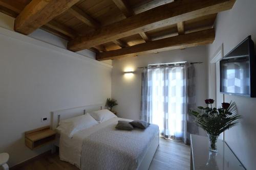 Fondi House | Le Benedettine Affittacamere Relais