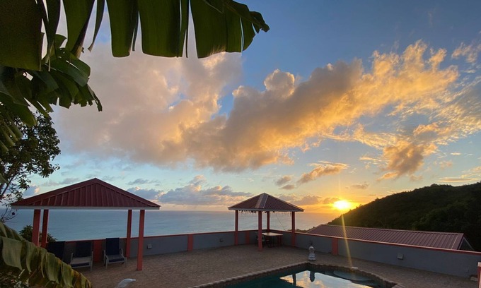 Laborie Apartment | LE BLANC HIDEAWAY 3 Minutes from the beach