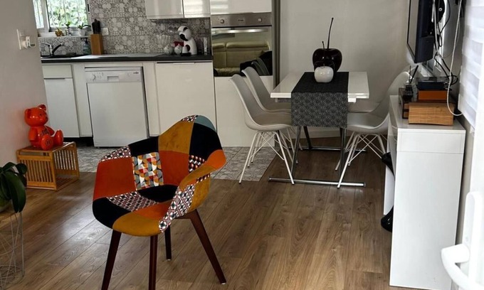 Le Cannet House | Le cabanon du Cannet.charming, fully-equipped two-room apartment close to amenities.
