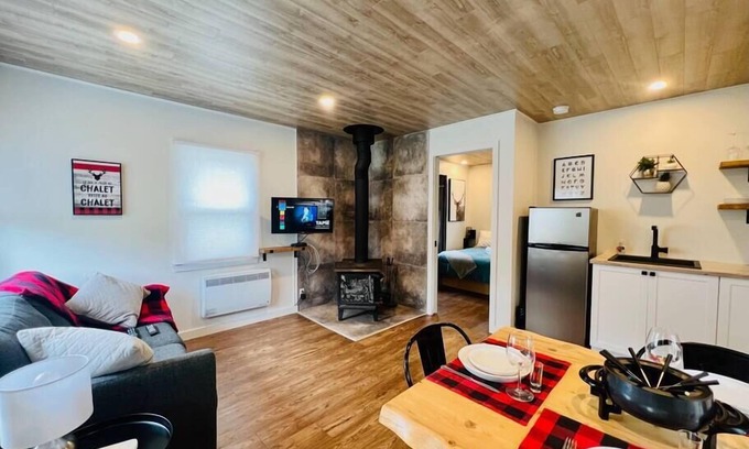 Magog House | Le Calypso - Access to the lake