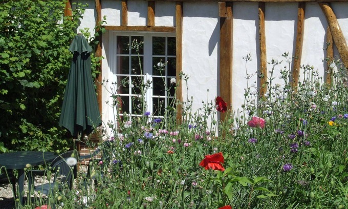 Crecy-en-Ponthieu Cottage | Le Capucine, Baie de somme sea and forest