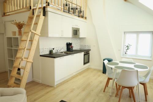 Linselles Apartment | Le Castelnau