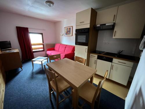 Eaux-Bonnes Apartment | LE CHALET - Piscine 11 - Studio pour 4 Personnes MAE-8734