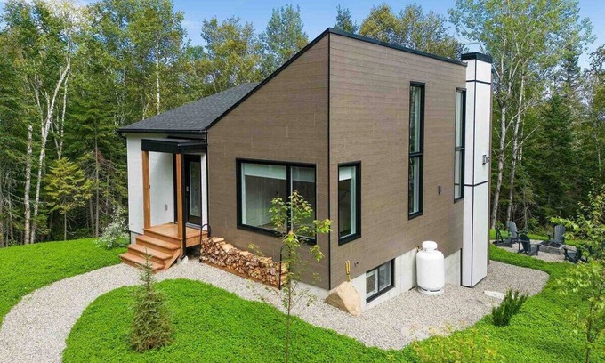 Les Eboulements House | Le Chic Repère 127 – Nature, Style & Privacy