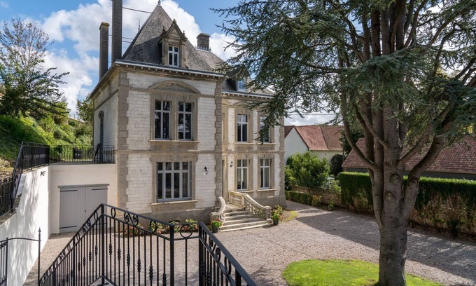 Neuville-sous-Montreuil House | Le Clos du Père Joseph large capacity gîte 15 people