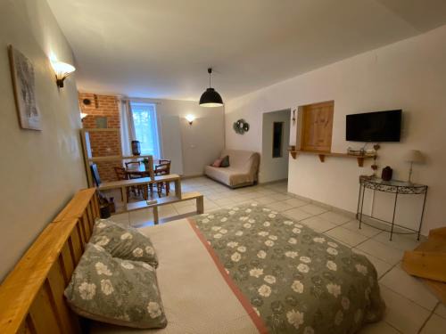 Chanos-Curson Apartment | Le Cocon de Curson Gîte le Cocon