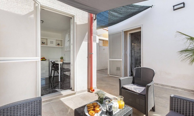 San Pietro in Bevagna Apartment | Le Dalie - Monolocale by BarbarHouse
