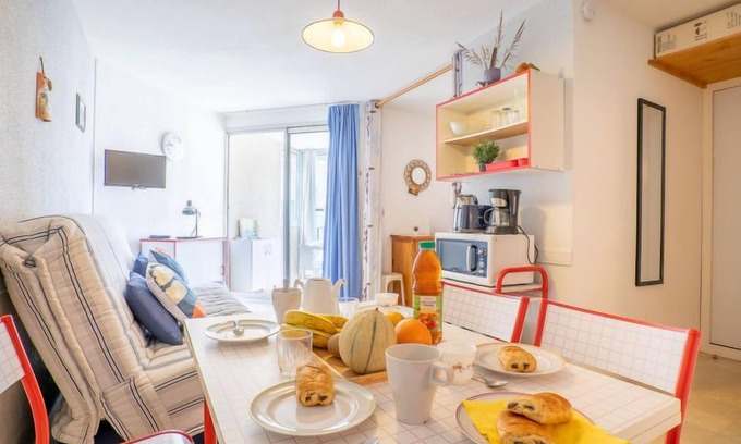 Le Grau-Du-Roi Apartment | Le Floride by Interhome