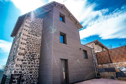 Coubon House | Le gîte de la Bonne Amie