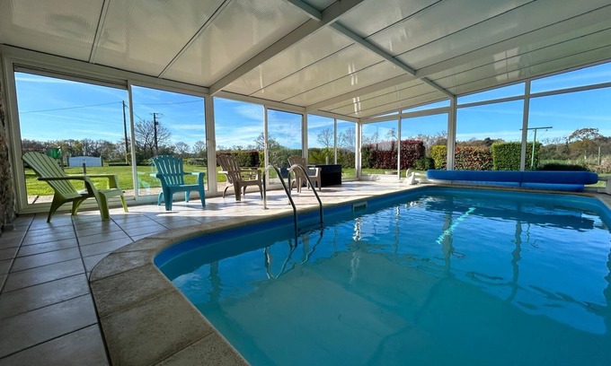 Plouagat House | Le Gîte Rosalie - Piscine Couverte et Chauffée