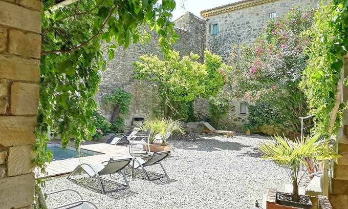Bourdic Apartment | LE Gite D Emeline 2 Pers Avec VUE SUR Terrasse ET Piscine