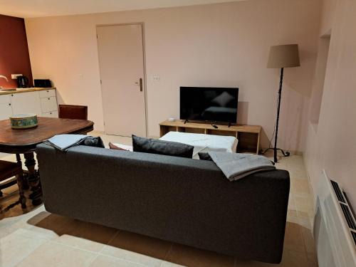 Mongauzy Apartment | Le logement des Barthes