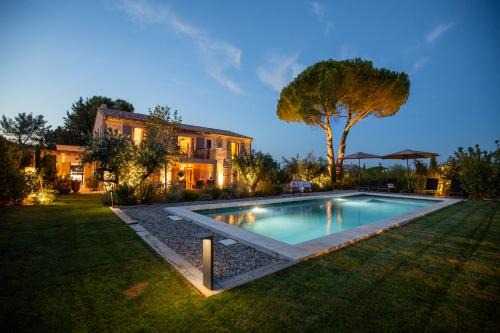 Eygalieres House | Le Mas des Fées