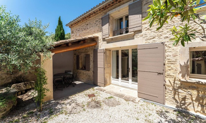 Cabrieres-d'Avignon House | 'Le Mazet en Provence de Cabrières-d'Avignon' with Private Terrace, Garden, and Wi-Fi