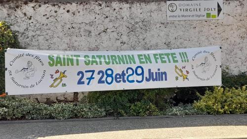 Saint-Saturnin-de-Lucian Bed & Breakfast | Le Mimosa