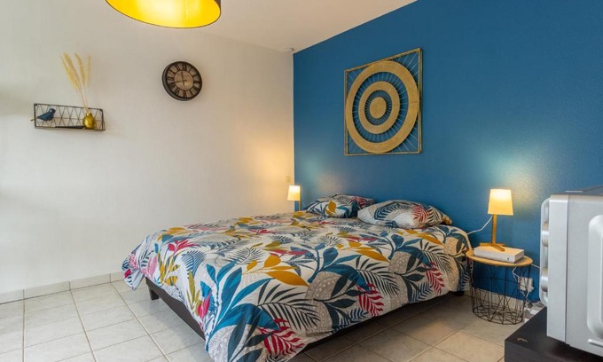 Onet-le-Chateau Apartment | Le Nid Castonétois Parking Privé