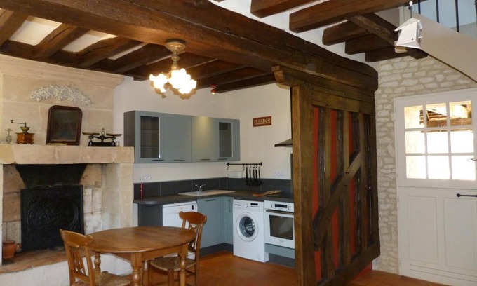 Fontaine-les-Coteaux House | Le Petit Gite De La Promenade