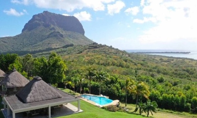 La Mivoie House | Le Petit Morne Villa, Kitesurfing Paradise