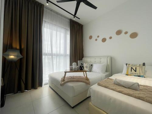 George Town Apartment | Le Petit Suite - 8 Pax Sea View Infinity Pool