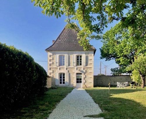 Verrieres House | Le Pigeonnier Gite