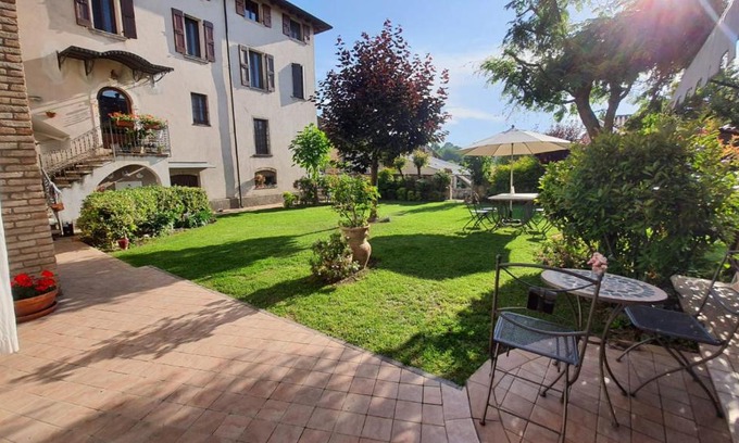 Castellaro Lagusello Bed & Breakfast | Le Quattro Stagioni B&B and Apartament