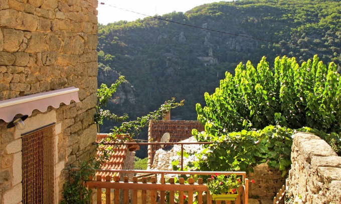 Sainte-Marguerite-Lafigere House | Le Rouge Borne by Interhome