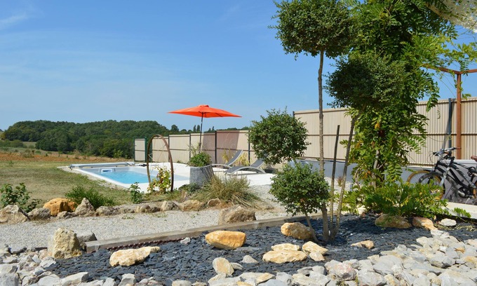 Saint-Amand-de-Coly Other | Le Séchoir: a large corner of paradise